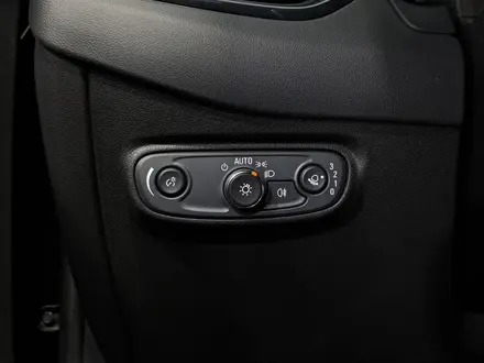 Chevrolet Equinox 2021 года за 9 760 000 тг. в Астана – фото 22