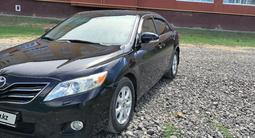 Toyota Camry 2010 года за 7 600 000 тг. в Актобе – фото 4