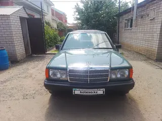 Mercedes-Benz 190