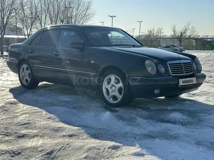 Mercedes-Benz E 280 1998 года за 3 000 000 тг. в Шымкент – фото 2