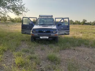 Nissan Mistral, 1997