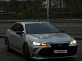 Toyota Avalon 2018 годаүшін19 000 000 тг. в Астана