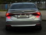 Toyota Avalon 2018 годаүшін19 000 000 тг. в Астана – фото 5