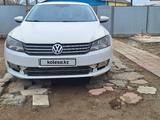 Volkswagen Passat 2012 года за 5 200 000 тг. в Атырау – фото 3