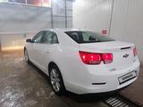 Chevrolet Malibu 2013 года за 4 600 000 тг. в Атырау – фото 4