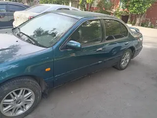 Nissan Maxima, 1998