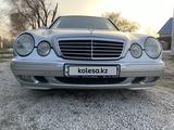 Mercedes-Benz E 320 2001 года за 5 100 000 тг. в Караганда – фото 5