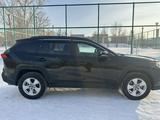 Toyota RAV4 2021 годаүшін14 500 000 тг. в Семей – фото 4