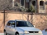 Volkswagen Golf 1996 года за 2 600 000 тг. в Шымкент – фото 2