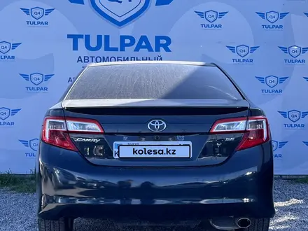 Toyota Camry 2013 года за 10 100 000 тг. в Шымкент – фото 4
