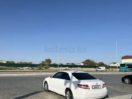 Toyota Camry 2010 года за 6 500 000 тг. в Атырау – фото 2