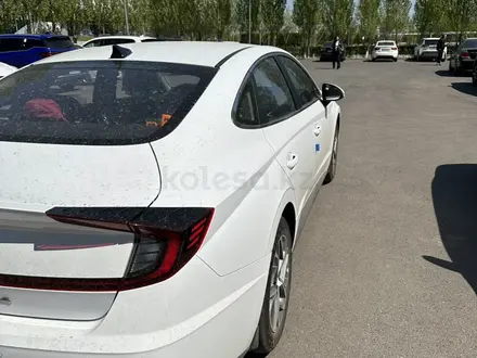 Hyundai Sonata 2023 года за 14 000 000 тг. в Астана – фото 2
