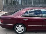 Mercedes-Benz E 230 1996 года за 2 300 000 тг. в Балхаш – фото 3
