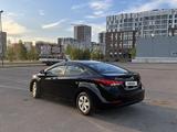 Hyundai Elantra 2015 года за 7 750 000 тг. в Астана – фото 3