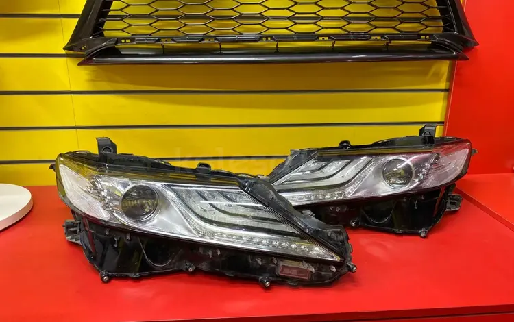 Фара передняя toyota camry 70 бу оригинал за 280 000 тг. в Алматы