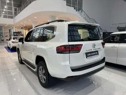 Toyota Land Cruiser Prestige 2025 года за 65 390 000 тг. в Атырау – фото 6