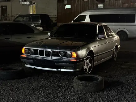 BMW 520 1991 года за 1 300 000 тг. в Астана – фото 2