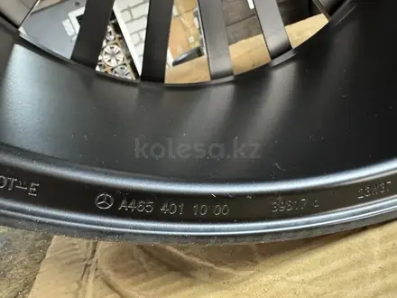 Новые оригинальные диски AMG R22 на Mercedes G Classe W463 Гелендваген за 1 300 000 тг. в Алматы – фото 8