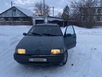 Volkswagen Passat 1989 годаfor1 300 000 тг. в Астана