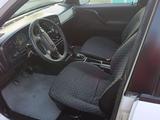 Volkswagen Passat 1993 года за 1 850 000 тг. в Шымкент – фото 3