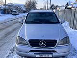 Mercedes-Benz ML 320 2001 года за 4 000 000 тг. в Петропавловск – фото 5