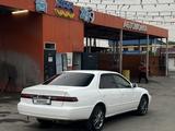 Toyota Camry 1998 года за 3 450 000 тг. в Алматы – фото 4