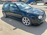 Volkswagen Golf 1999 годаүшін2 500 000 тг. в Актобе