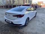 Hyundai Elantra 2020 годаүшін9 800 000 тг. в Атырау – фото 4