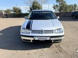 Volkswagen Golf 2000 годаүшін2 200 000 тг. в Караганда