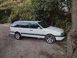 Volkswagen Passat 1993 годаүшін1 100 000 тг. в Алматы
