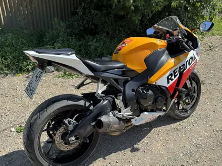 Honda  CBR 1000 RR/RA Fireblade 2014 года за 2 000 000 тг. в Алматы – фото 2