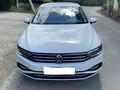 Volkswagen Passat 2021 годаfor14 800 000 тг. в Атырау