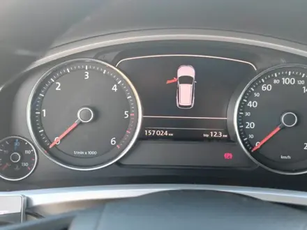 Volkswagen Touareg 2010 года за 12 500 000 тг. в Астана – фото 7