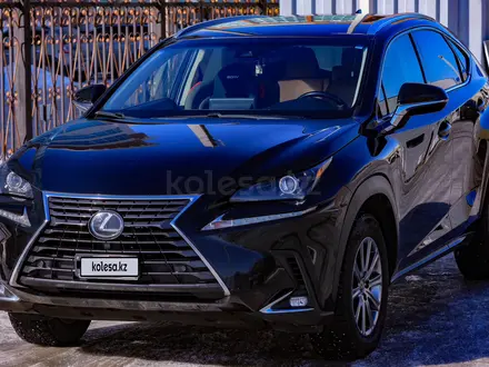 Lexus NX 300 2017 года за 11 111 111 тг. в Актобе