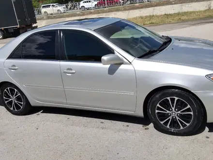 Toyota Camry 2003 года за 6 500 000 тг. в Актобе – фото 13