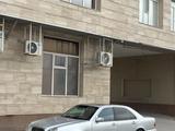Mercedes-Benz E 320 1998 года за 4 200 000 тг. в Жанаозен – фото 4