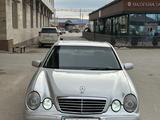 Mercedes-Benz E 320 1998 года за 4 200 000 тг. в Жанаозен – фото 5