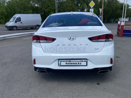 Hyundai Sonata 2017 года за 8 200 000 тг. в Караганда – фото 2