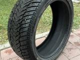 Комплект зимних шипованных шин 245/40 R19 за 120 000 тг. в Астана