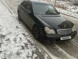 Mercedes-Benz C 180 2002 годаfor2 400 000 тг. в Астана – фото 2