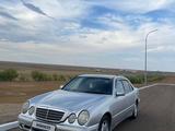 Mercedes-Benz E 280 2000 года за 4 100 000 тг. в Аральск – фото 4