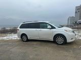 Toyota Sienna 2010 годаfor12 000 000 тг. в Актау – фото 4