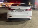 Hyundai Elantra 2018 годаүшін8 700 000 тг. в Уральск – фото 3