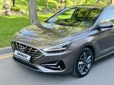 Hyundai i30 2022 года за 9 350 000 тг. в Алматы