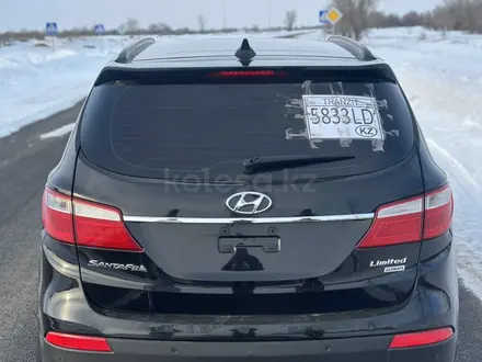 Hyundai Santa Fe 2016 года за 6 000 000 тг. в Уральск – фото 2