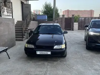 Toyota Carina E