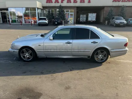 Mercedes-Benz E 280 1996 года за 2 000 000 тг. в Алматы – фото 10