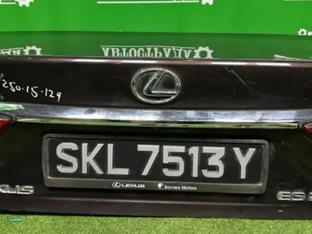 Крышка багажника на lexus es за 40 000 тг. в Алматы – фото 4