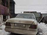 Mercedes-Benz E 260 1990 годаүшін1 600 000 тг. в Петропавловск – фото 2