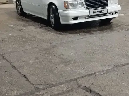 Mercedes-Benz E 280 1995 года за 2 100 000 тг. в Усть-Каменогорск